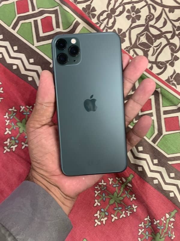 iPhone 11 Pro Max 1