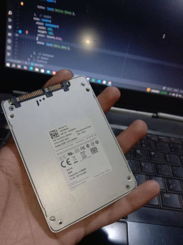 SATA  SSD (Solid State Drive) 128 GB 1