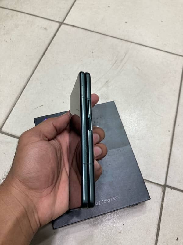 samsung z fold 3 6