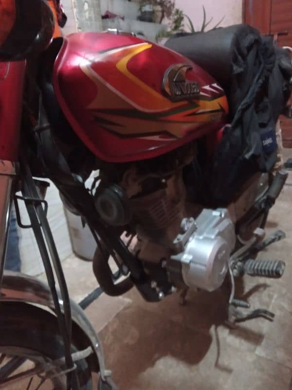 united 125 like a new only 1,0000 km running 0