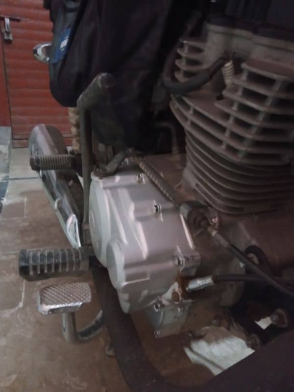 united 125 like a new only 1,0000 km running 3