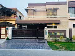 Out Of Market Option- 7 Marla Lavish Bungalow Gas Available On Top Location For Rent In DHA Phase 6 Block J