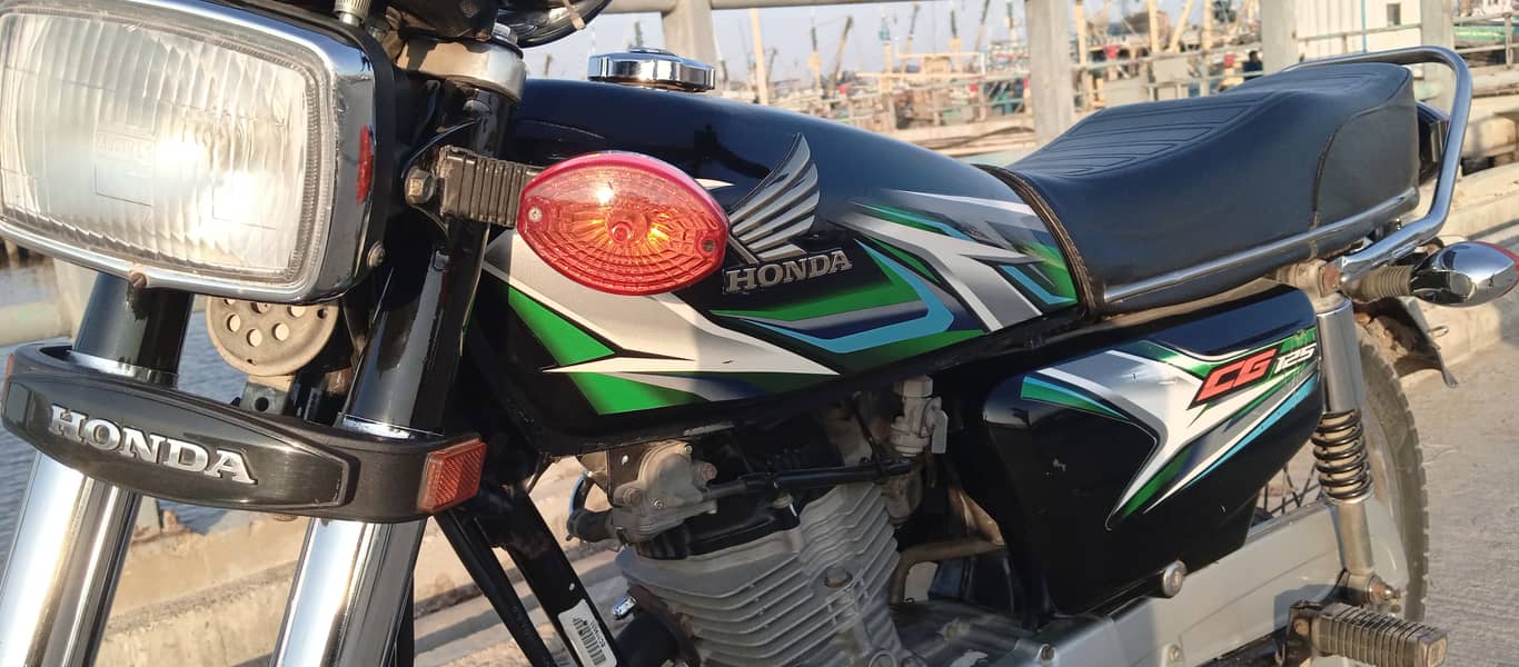 Honda Cg125 2023 Karachi num 3