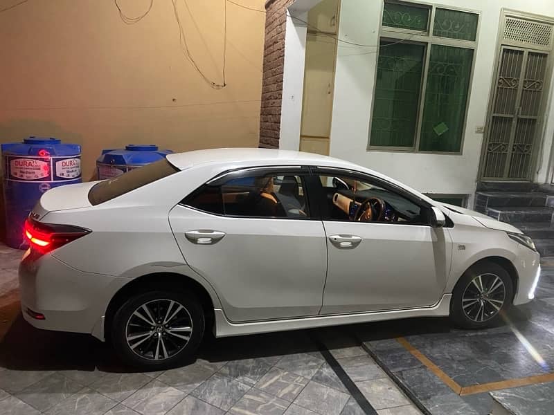 Toyota Corolla Altis 2018 5