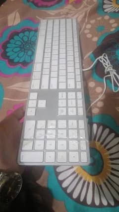 Apple slim keyboard original. . . Wired and wireless both available