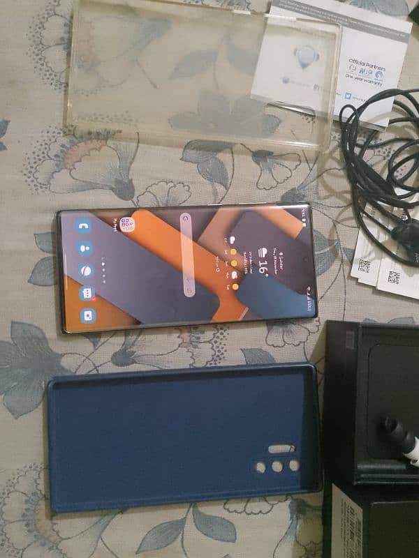 samsung galaxy note 10 Plus OFFICIAL with box and accessories 1