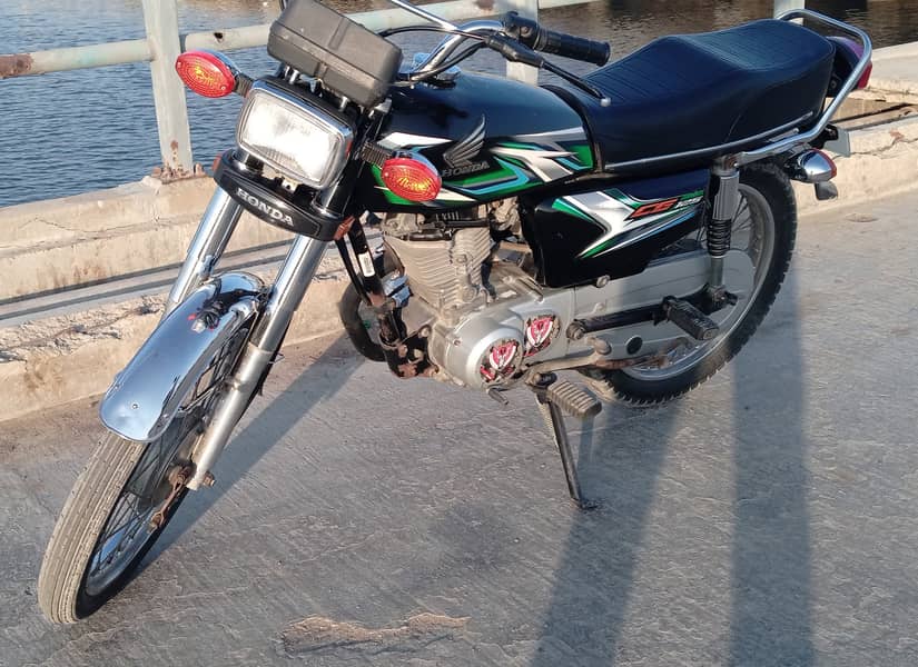 Honda Cg125 2023 Karachi num 4