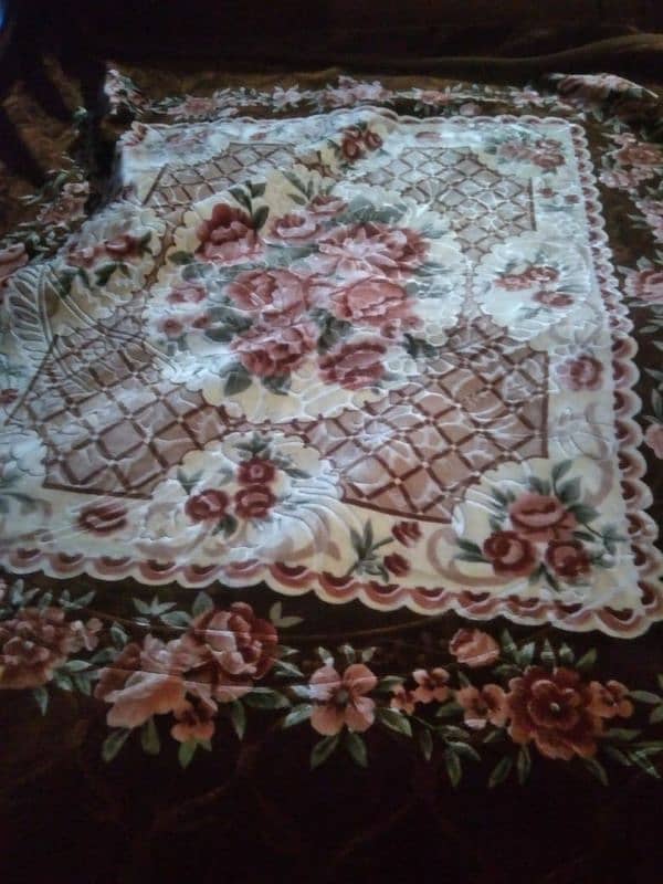 BLANKETS for sale DOUBLE BED DOUBLE plaee 14