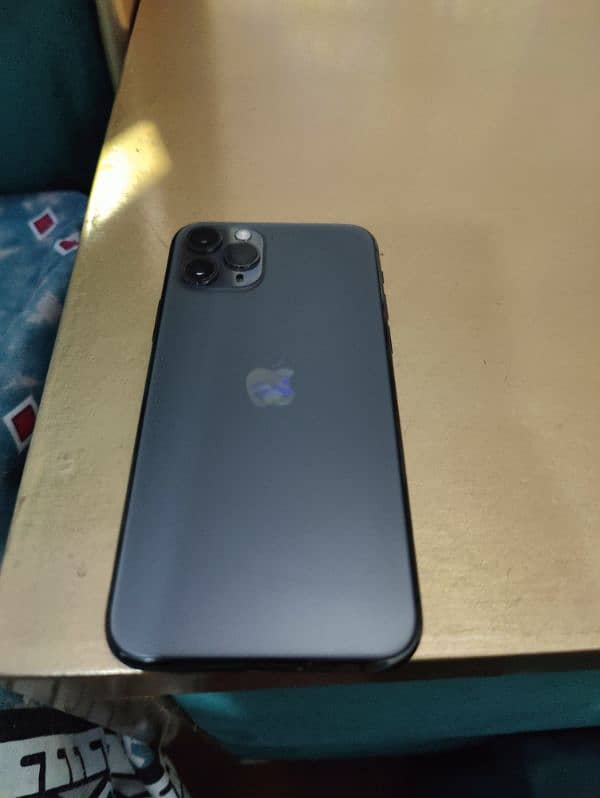 iphone 11 pro factory unlock water pack 2