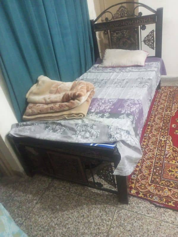 2 single iron bed for sale in good condition 0