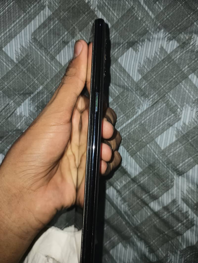 Oppo Reno 4 8/128 (9/10) everything okay guaranteed. 3