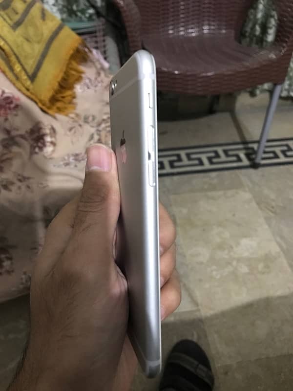 Iphone 6 64GB Non PTA 5