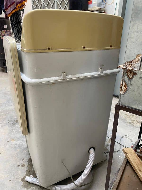 Climax Plastic Body Washing Machine 2