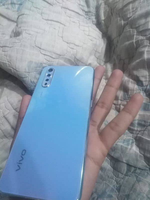 Vivo s1 3