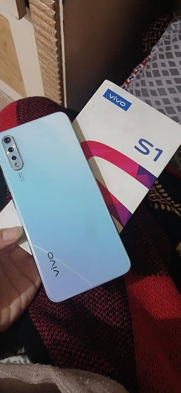 Vivo S1 4/128 with Box Genuine mobile Condition 10by10 Urgent sell 1