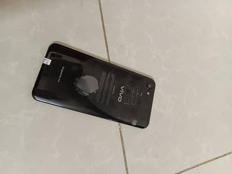 Vivo y81s 1