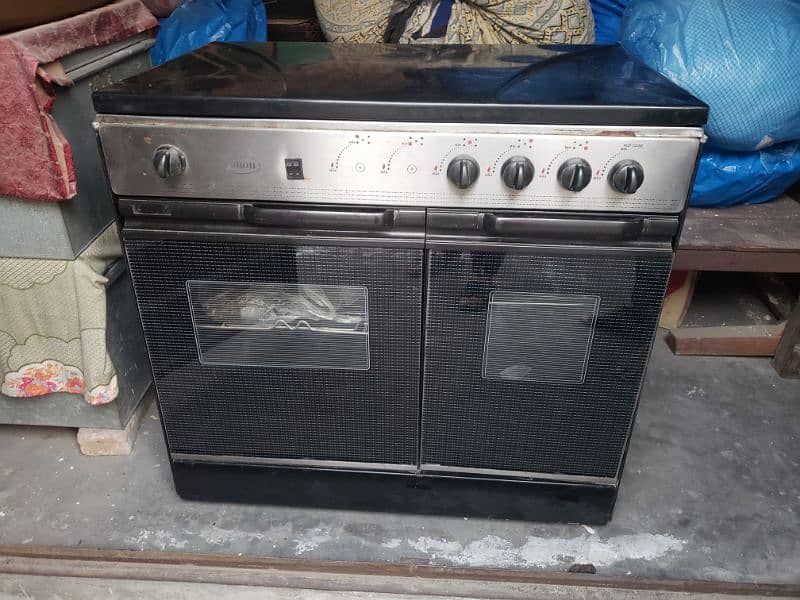 very clean stove/cooking range  for sale 0