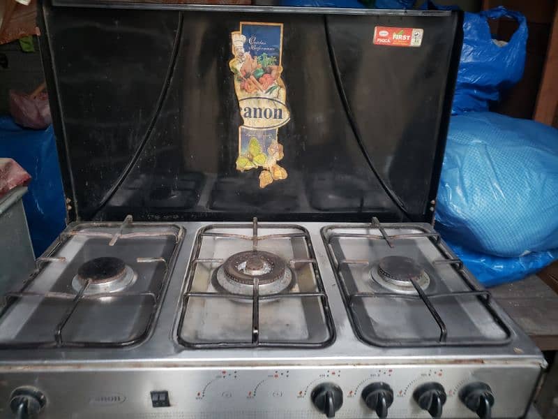 very clean stove/cooking range  for sale 2