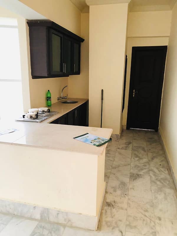 3 BED BEAUTIFUL RENOVATED APARTMENT AVAILABLE FOR RENT IN KHUDADAAD HEIGHTS E11 ISLAMABAD. 1