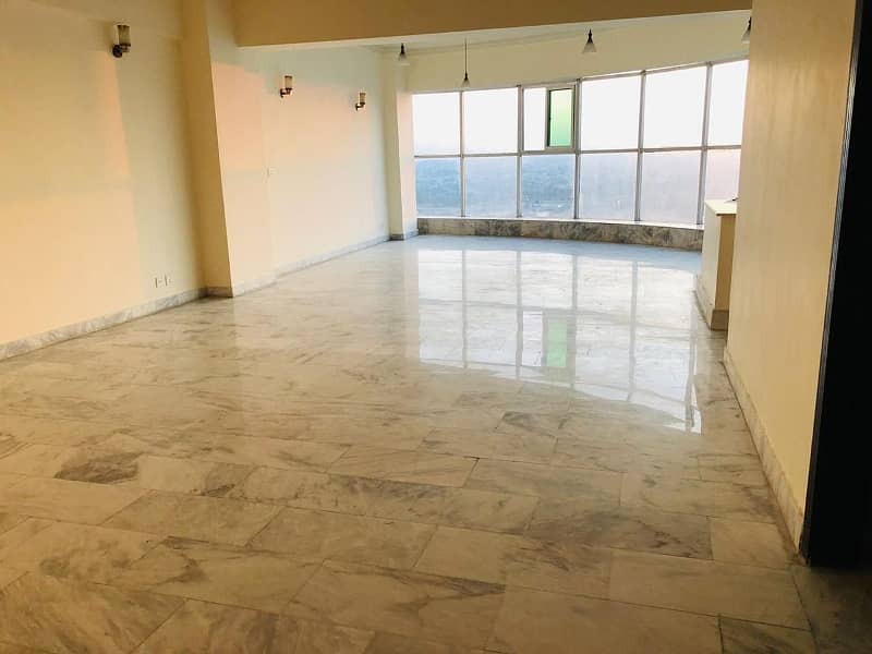 3 BED BEAUTIFUL RENOVATED APARTMENT AVAILABLE FOR RENT IN KHUDADAAD HEIGHTS E11 ISLAMABAD. 2