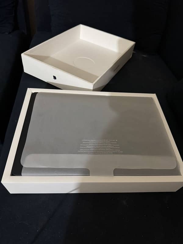 Macbook Air M2 15 Inch 8GB 256GB 0