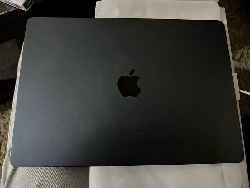 Macbook Air M2 15 Inch 8GB 256GB 2