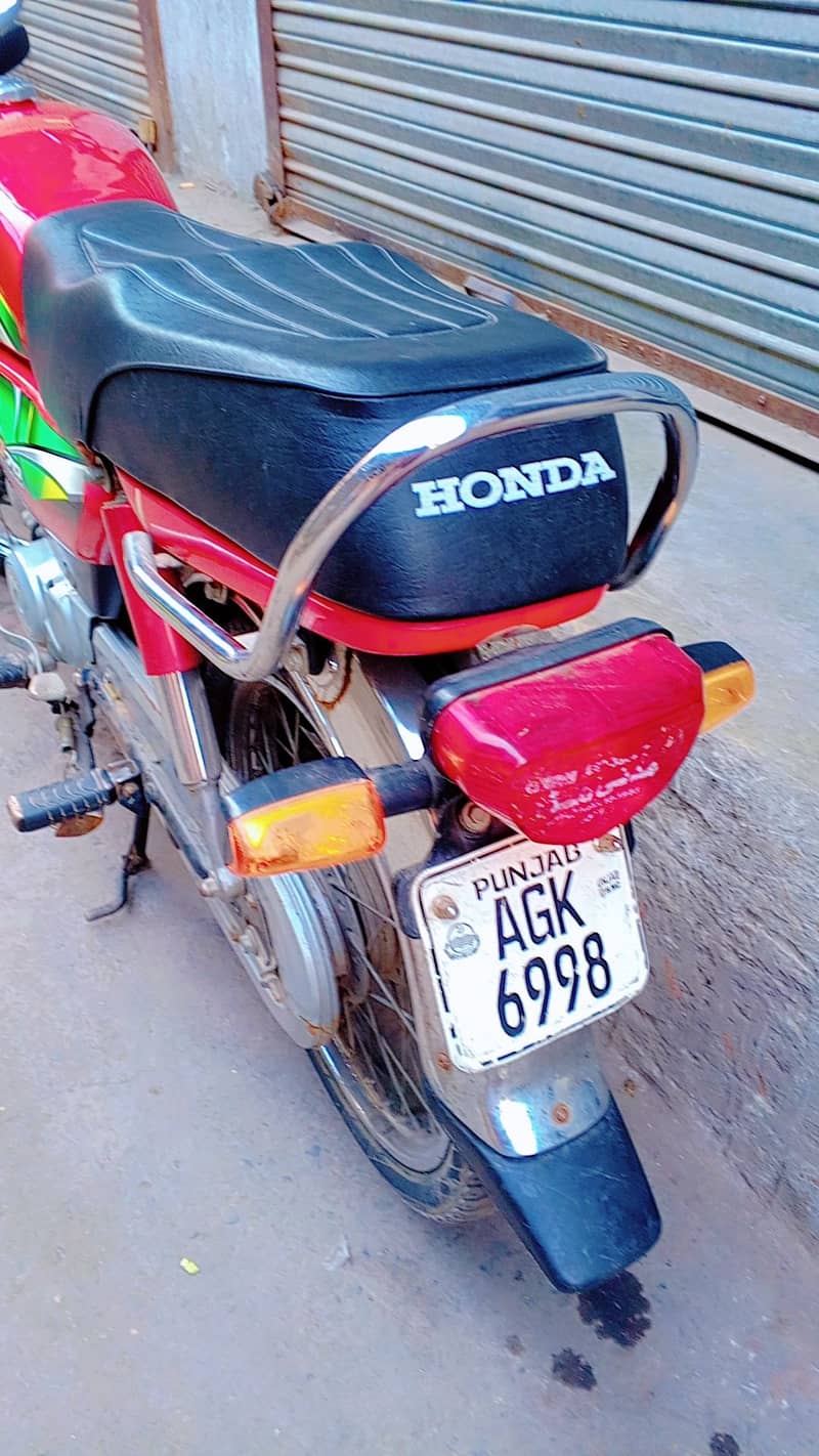 Honda 70cc new condition engine pack urgent sale 3