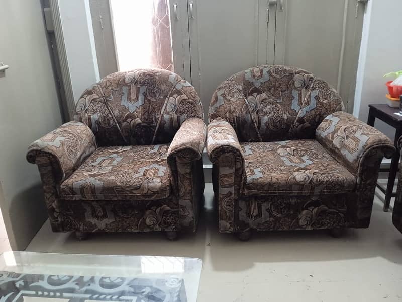 Old sofa set 0