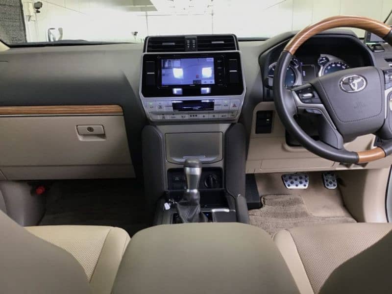 Toyota Prado 2019 3