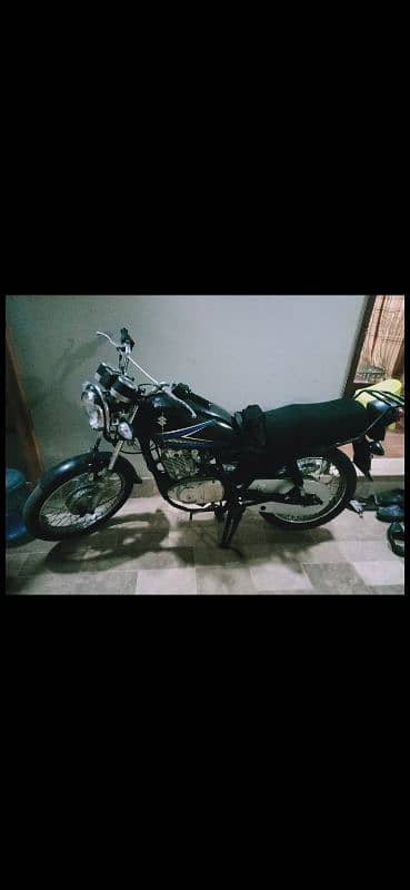 Suzuki gs 150 model 30/10/2017 16