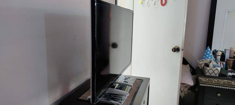 SAMSUNG LED TV FOR SALE URGENT 1