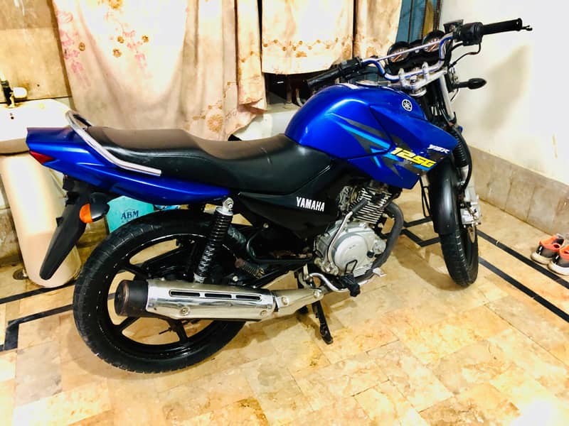 YBR 125 G 7