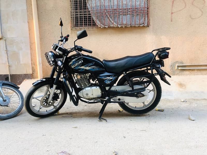 SUZUKI GS 150 SE 2