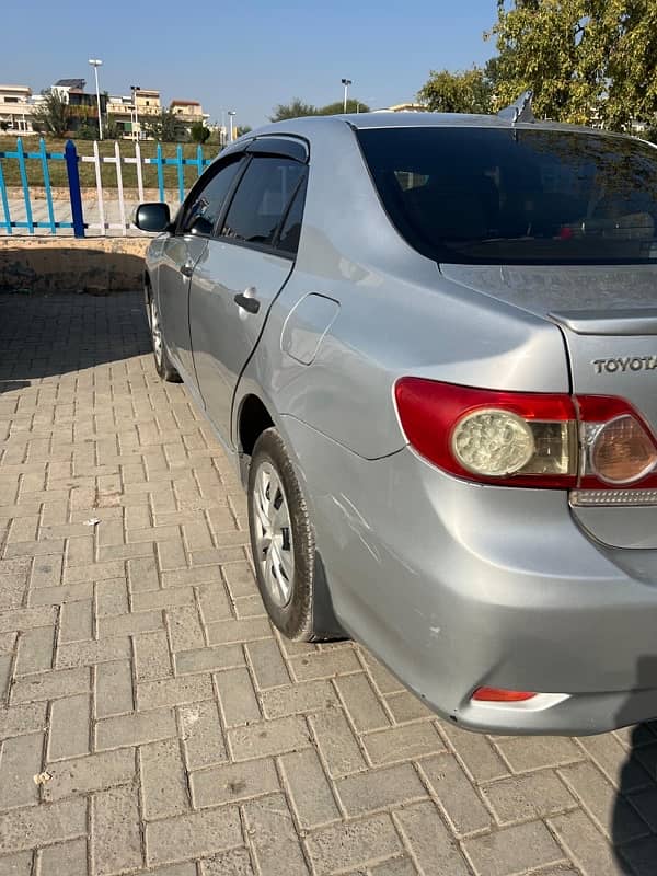 Toyota Corolla GLI 2011 vvti 1.3 7