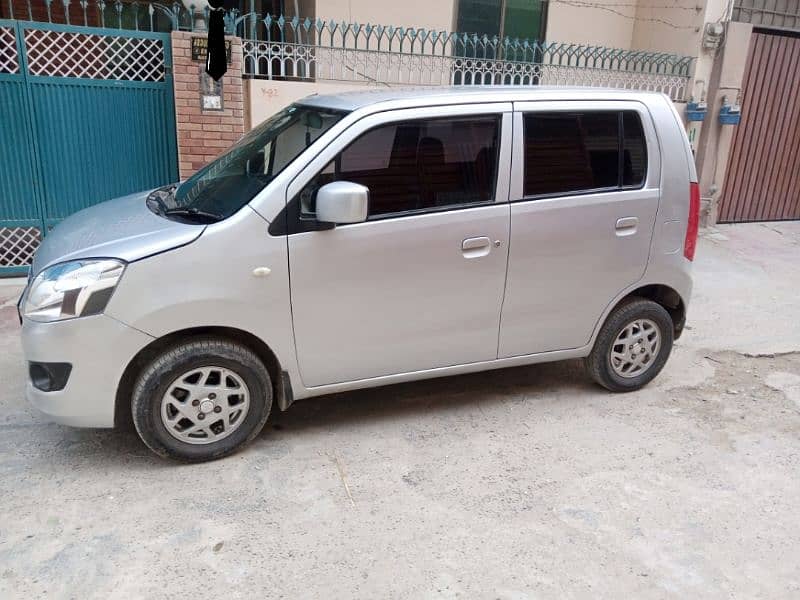 Suzuki Wagon R 2019 3