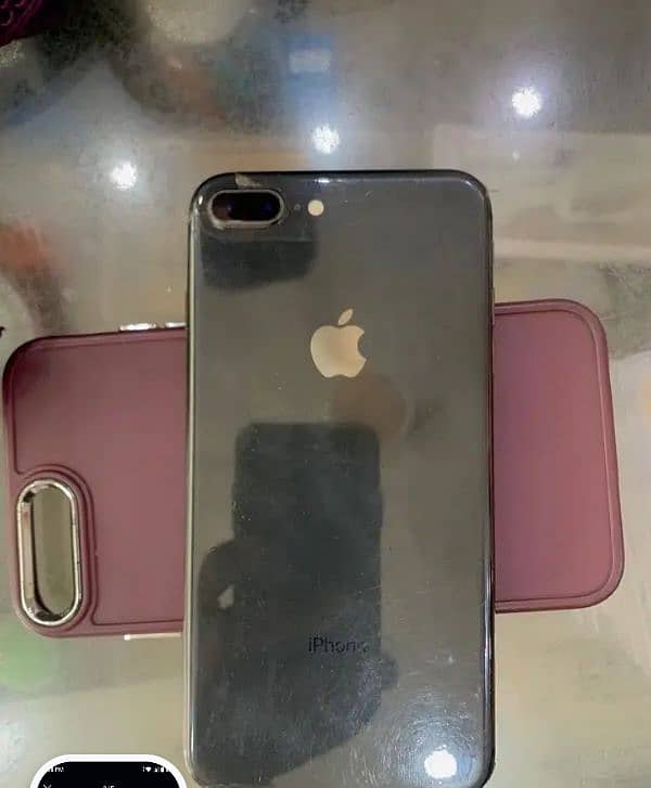 iphone 8plus 10/10 condition hai bt health 87 1