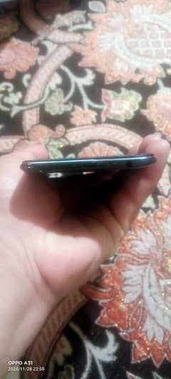 oppo f5 6/64 all original bs panel ka glass broken he but chalta theek