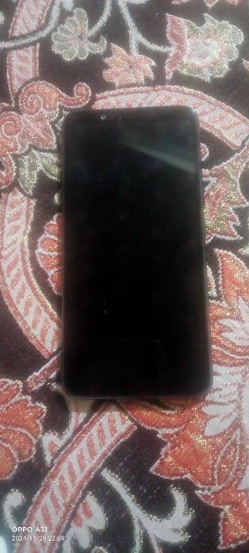 oppo f5 6/64 all original bs panel ka glass broken he but chalta theek 7