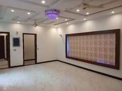 10 marla upper portion for rent in johar town