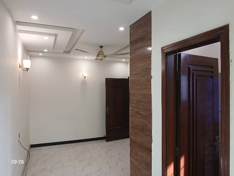 10 marla upper portion for rent in johar town 10