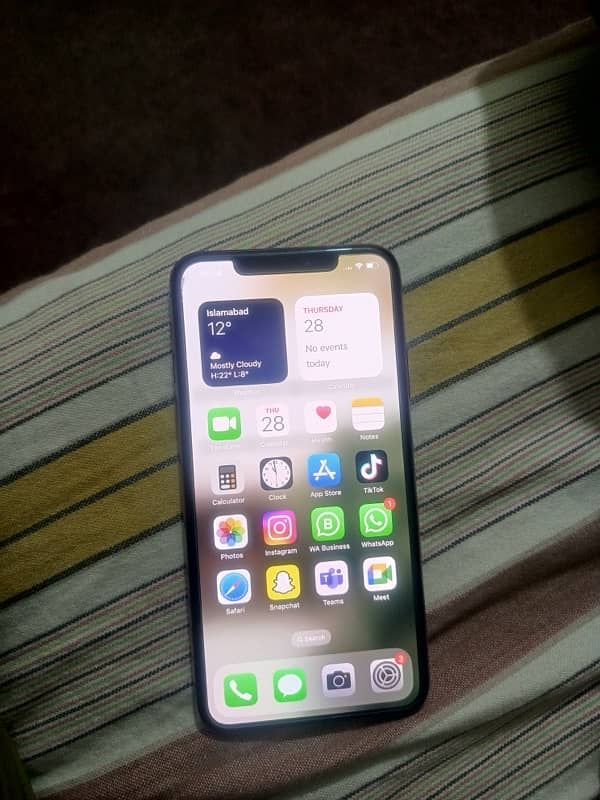 iphone 11 pro max jv 1