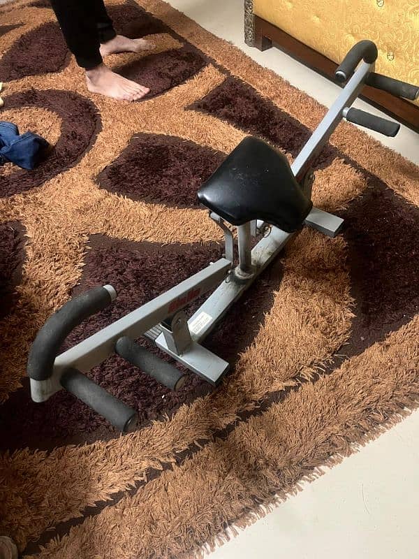 pushup Fitness machine for urgent sale 1