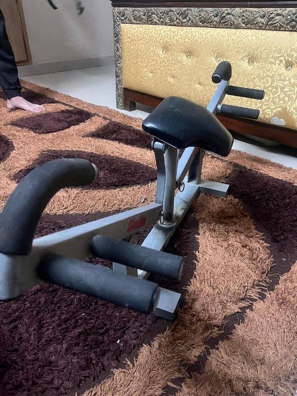 pushup Fitness machine for urgent sale 2