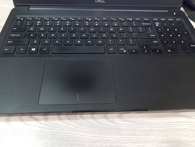 Dell laptop for sale in very excellent cndition no any fault 8/256 SSD 6