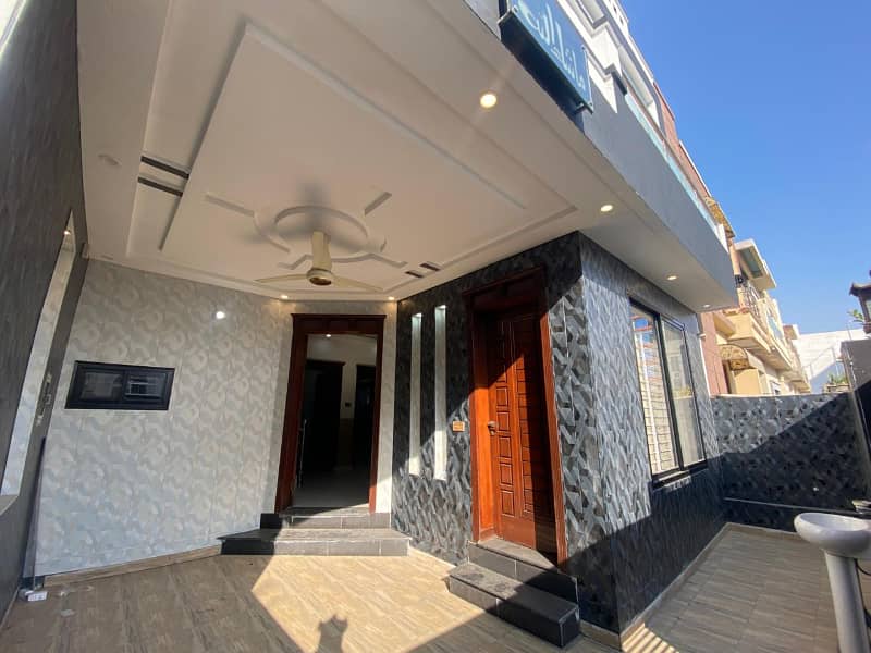 5 MARLA HOUSE AVAILABLE FOR SALE (AT REASONABLE PRICE) IN CITI HOUSING GUJRANWALA 2