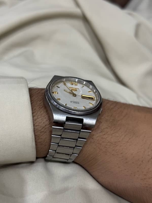 Antique piece  of seiko 5 original  40 years  old 1