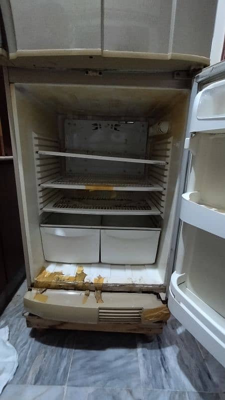 PEL fridge with good condition. 2