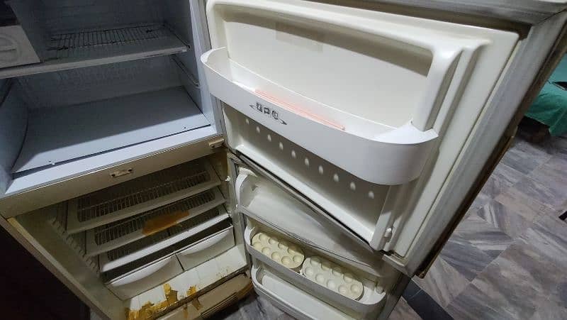 PEL fridge with good condition. 5