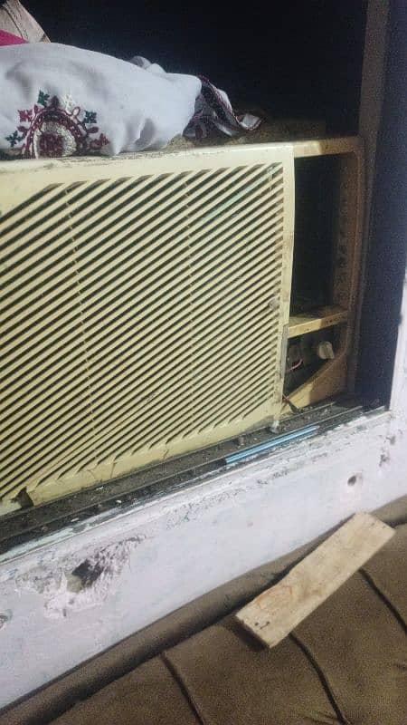 1 ton window ac 0