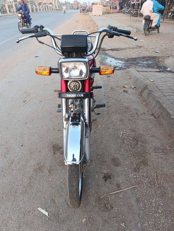 Honda CD 70 2022 saaf genuine condition urgent 2